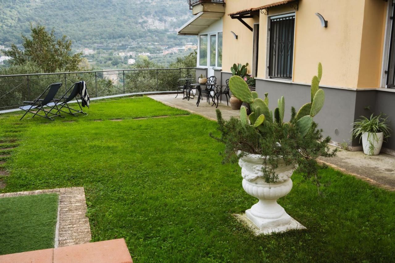 Villa Fanella, Independent House Between Sorrento & Amalfi ปิอาโนดิซอร์เรนโต ภายนอก รูปภาพ